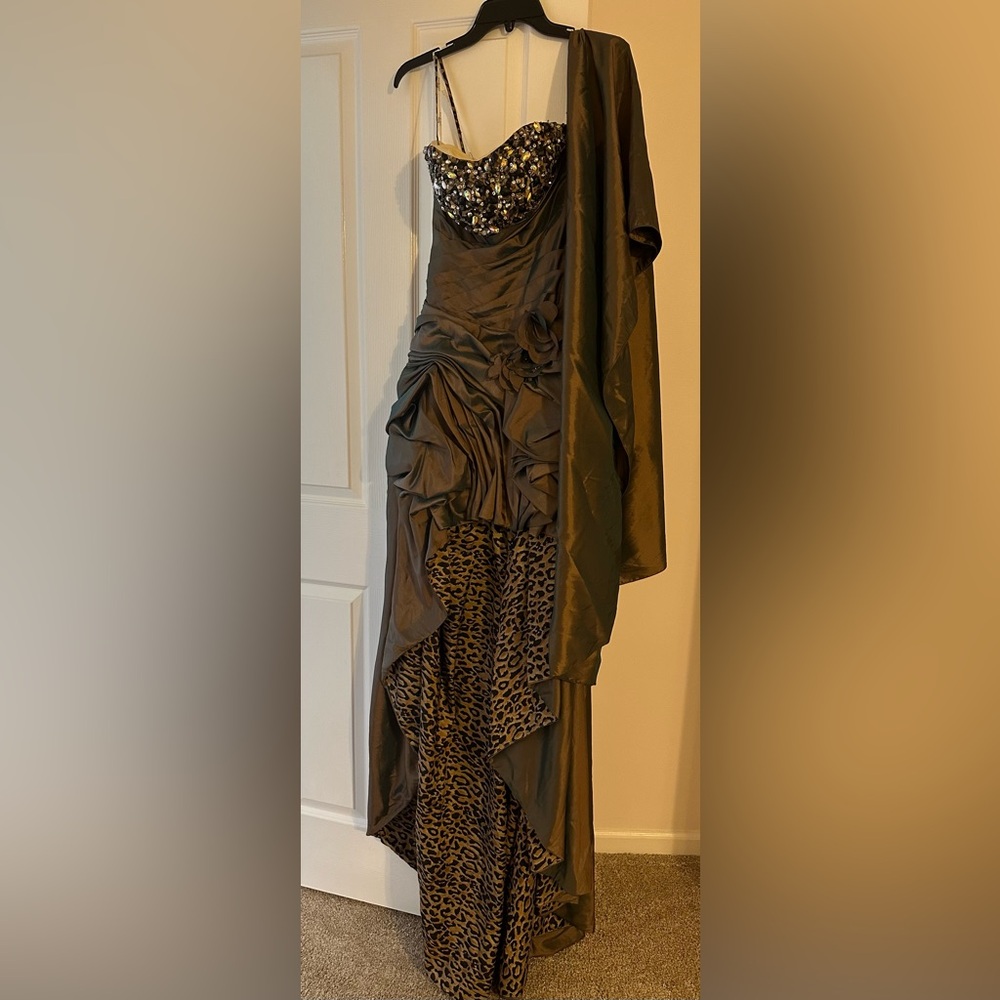 Tony Bowls dress, high low, size 0. Worn only once